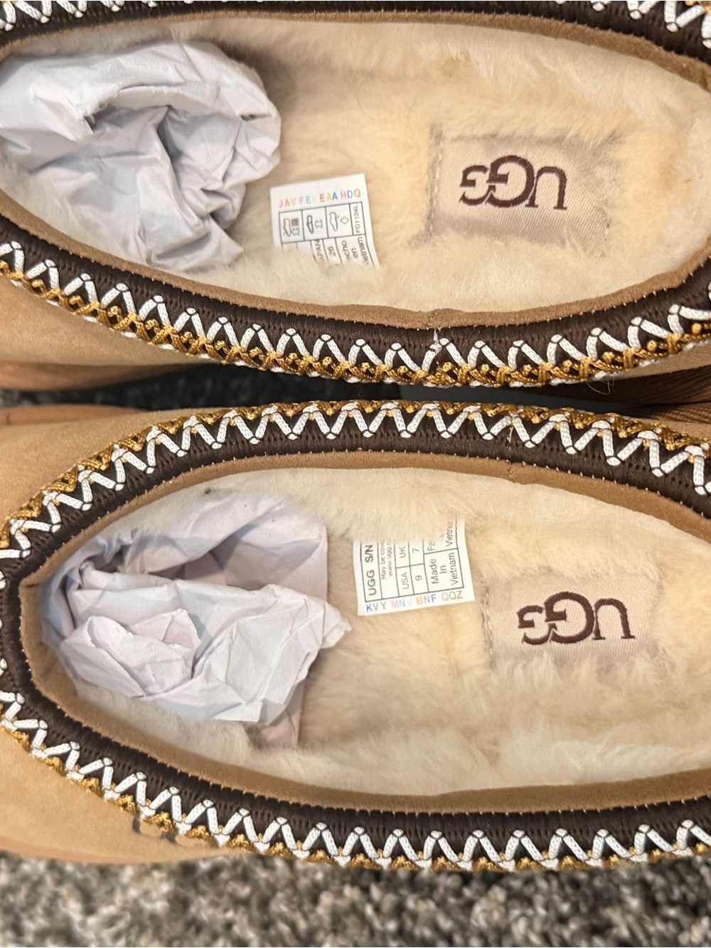Brand newUGG Chestnut Brown Suede Shearling Moccasin Slippers with Metallic Trim - Picture 3 of 4